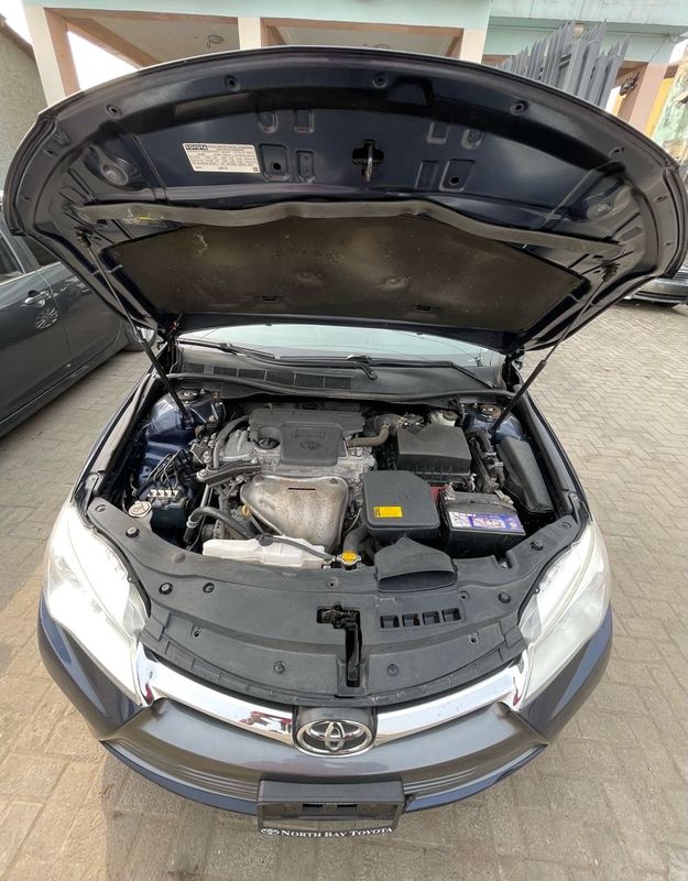 Thumbnail 13 of 2016 Toyota Camry XLE